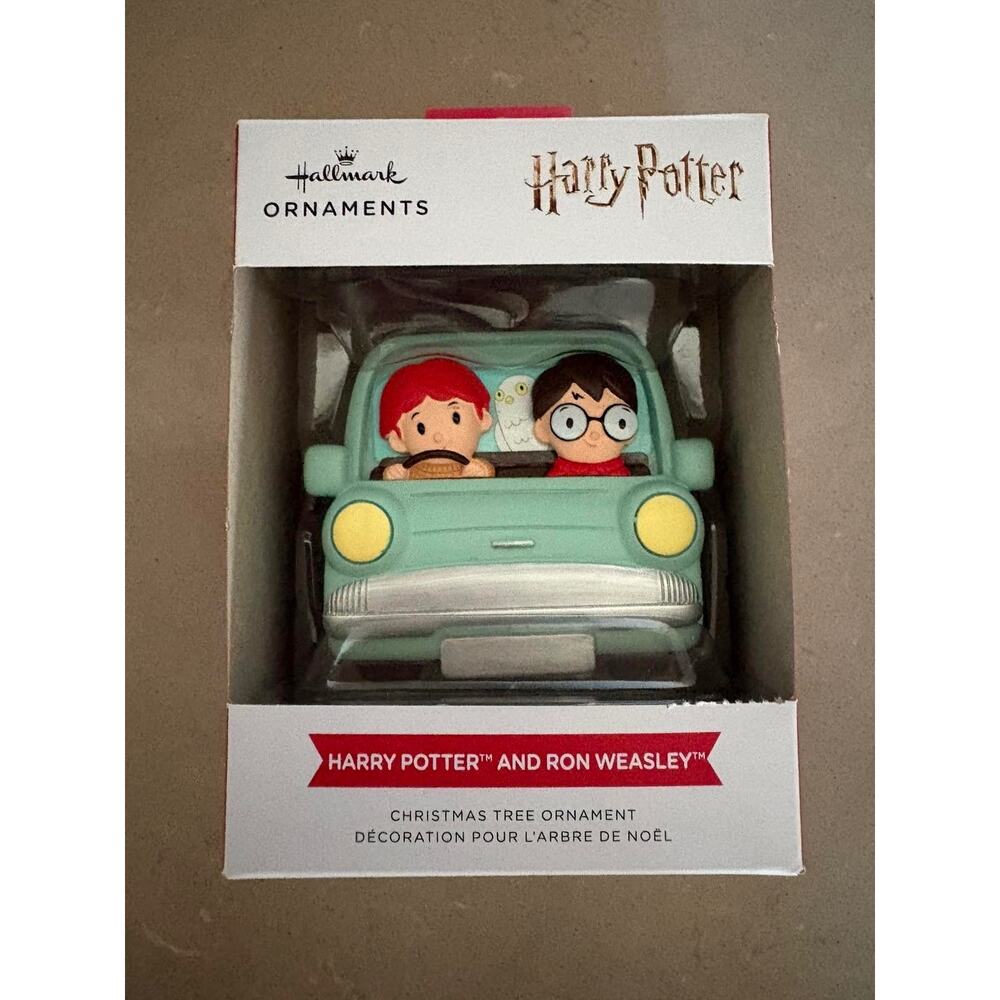 Hallmark Harry Potter Ron Weasley Flying Car Ornament Christmas Tree Decor